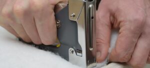 How to use a staple gun