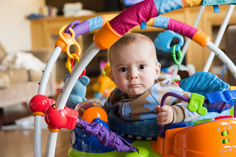 what age can a baby use a jumperoo
