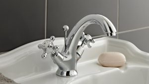 What Type of Bathroom Faucets Are Popular